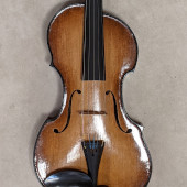 Le violon Neolin à 5 cordes